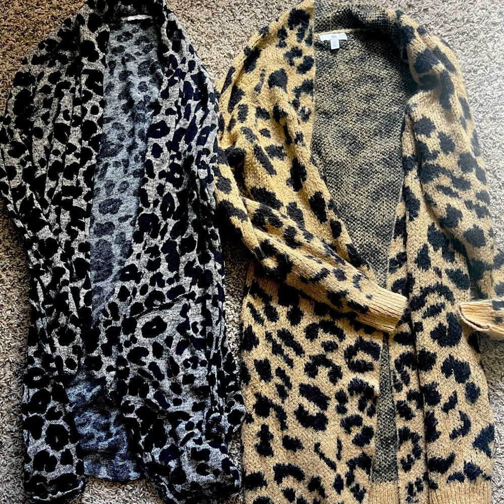 Bundle of 2 sweaters
